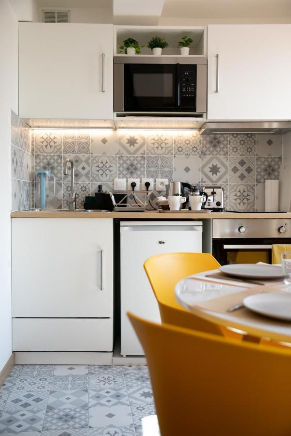 Duplex Avec Terrasse - Hyper-Centre De Toulon Apartment Exterior photo