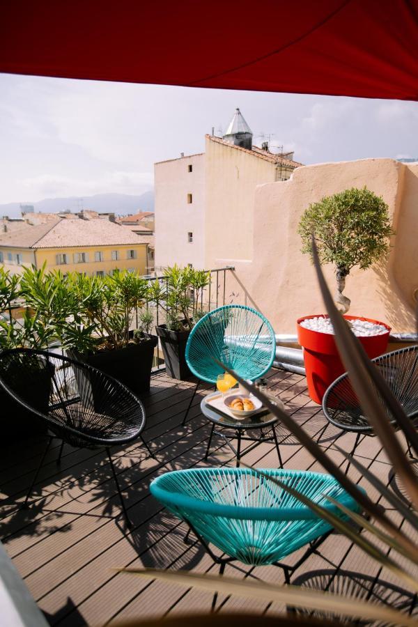 Duplex Avec Terrasse - Hyper-Centre De Toulon Apartment Exterior photo